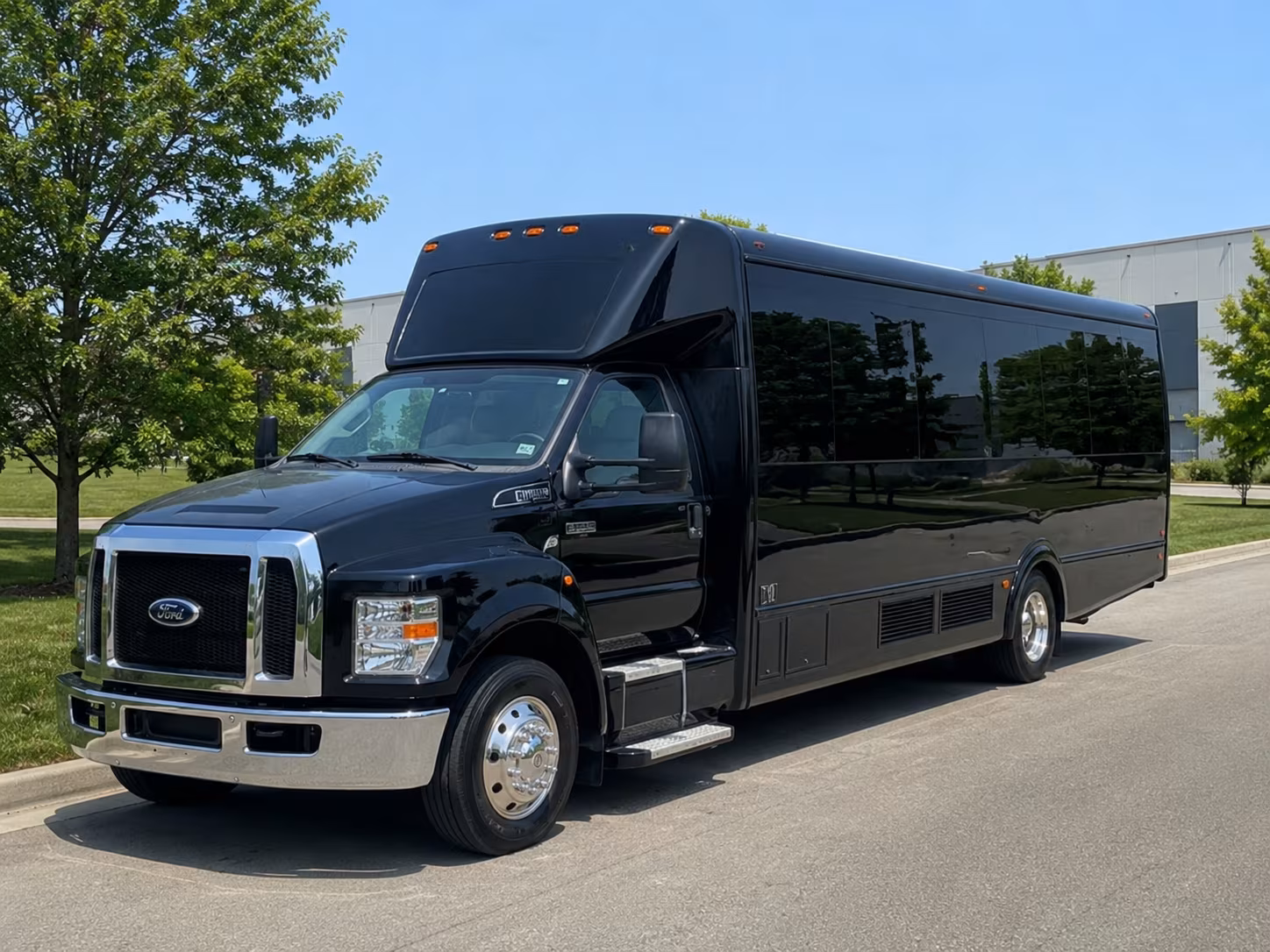 Hollywood Birthday, Sweet 16, & Quinceañera Transportation party bus exterior