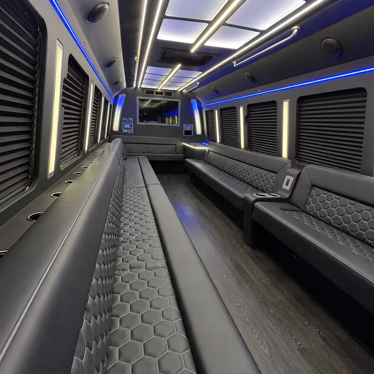 Hollywood Birthday, Sweet 16, & Quinceañera Transportation party bus interior