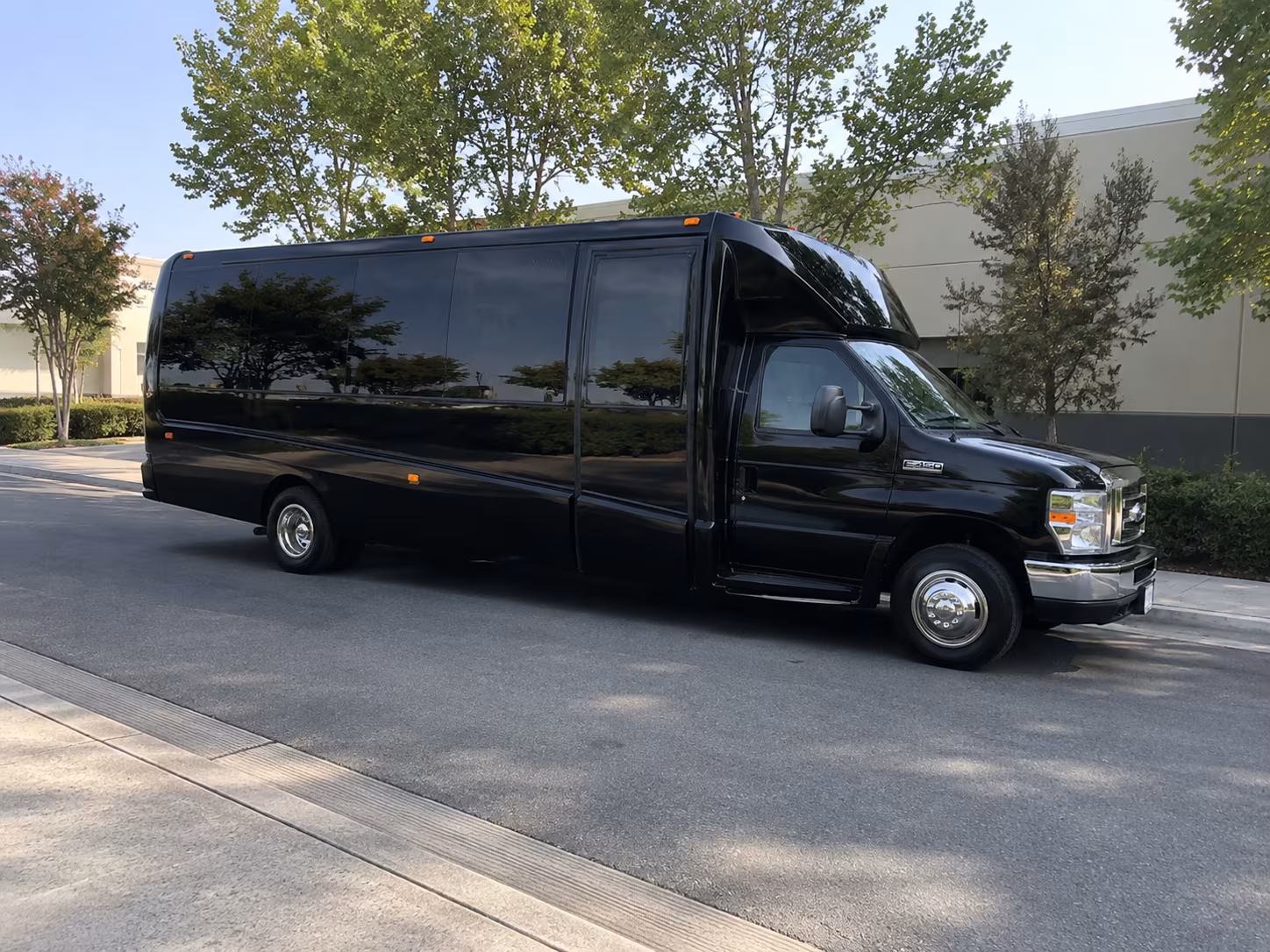 Hollywood Prom & Homecoming Transportation party bus exterior