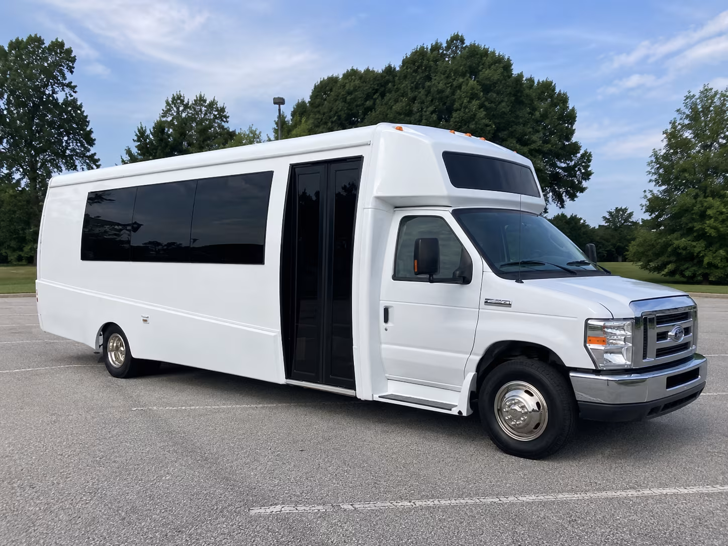 Hollywood Winery Tour & Pub Crawl Transportation party bus exterior