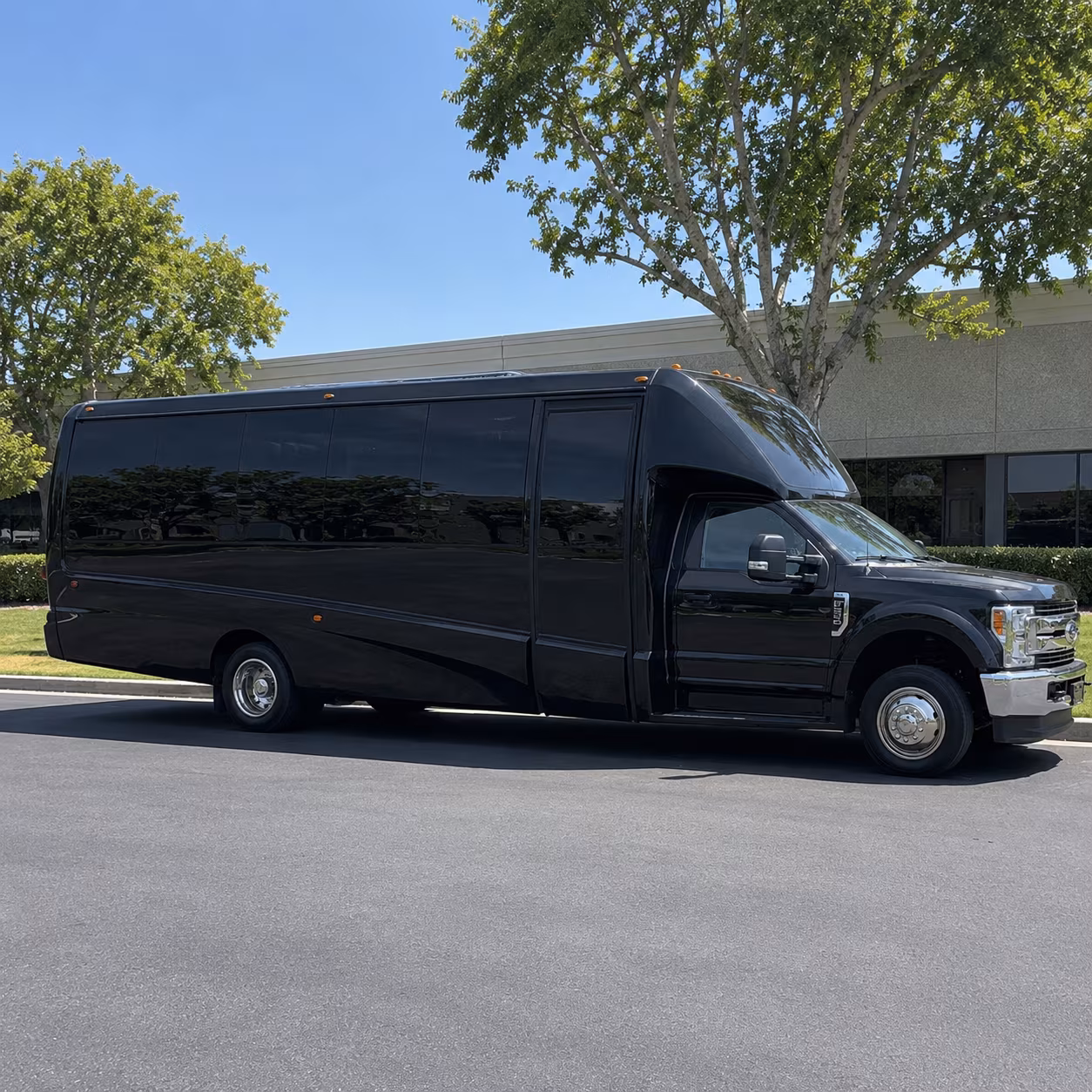 Miami Gardens Homecoming & Prom Party Bus Rentals
